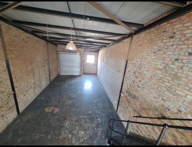 140M² WAREHOUSE TO LET IN PRESIDENT PARK